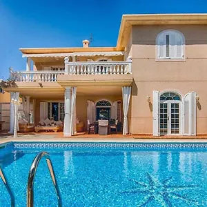 Apartment La Concha Beachfront Heated Pool Playa Honda (Lanzarote)