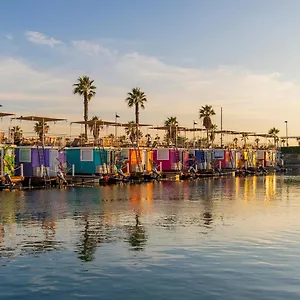 Ботель Boat Haus - Casas Flotantes Frente A Gibraltar Ла-Линеа-де-ла-Консепсьон